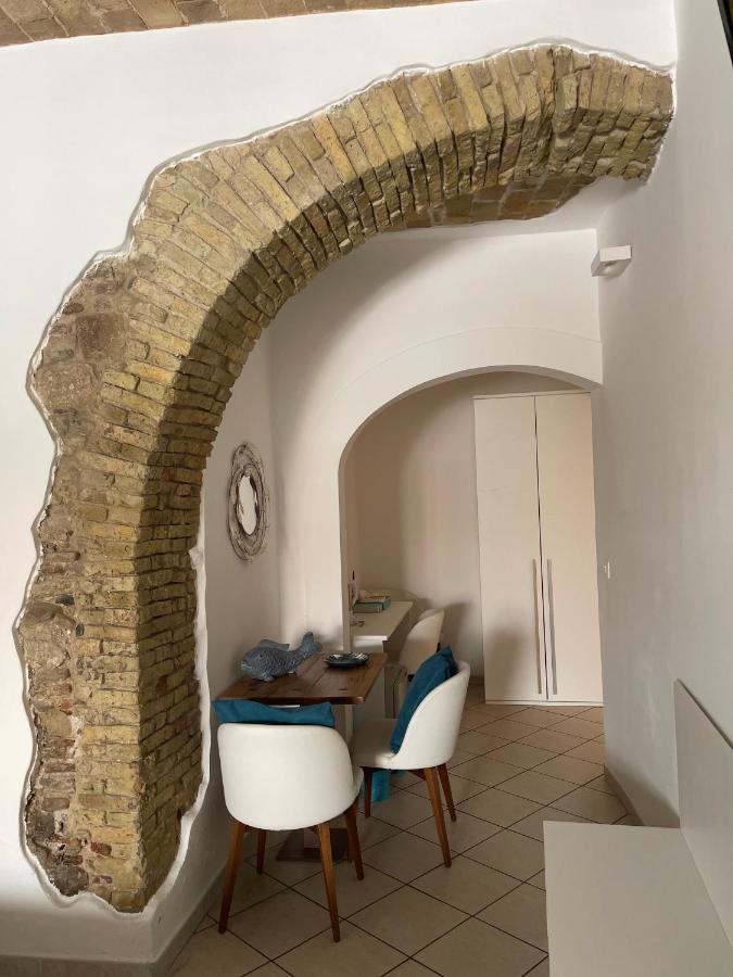 Barbarossa Sea Room Termoli Bagian luar foto